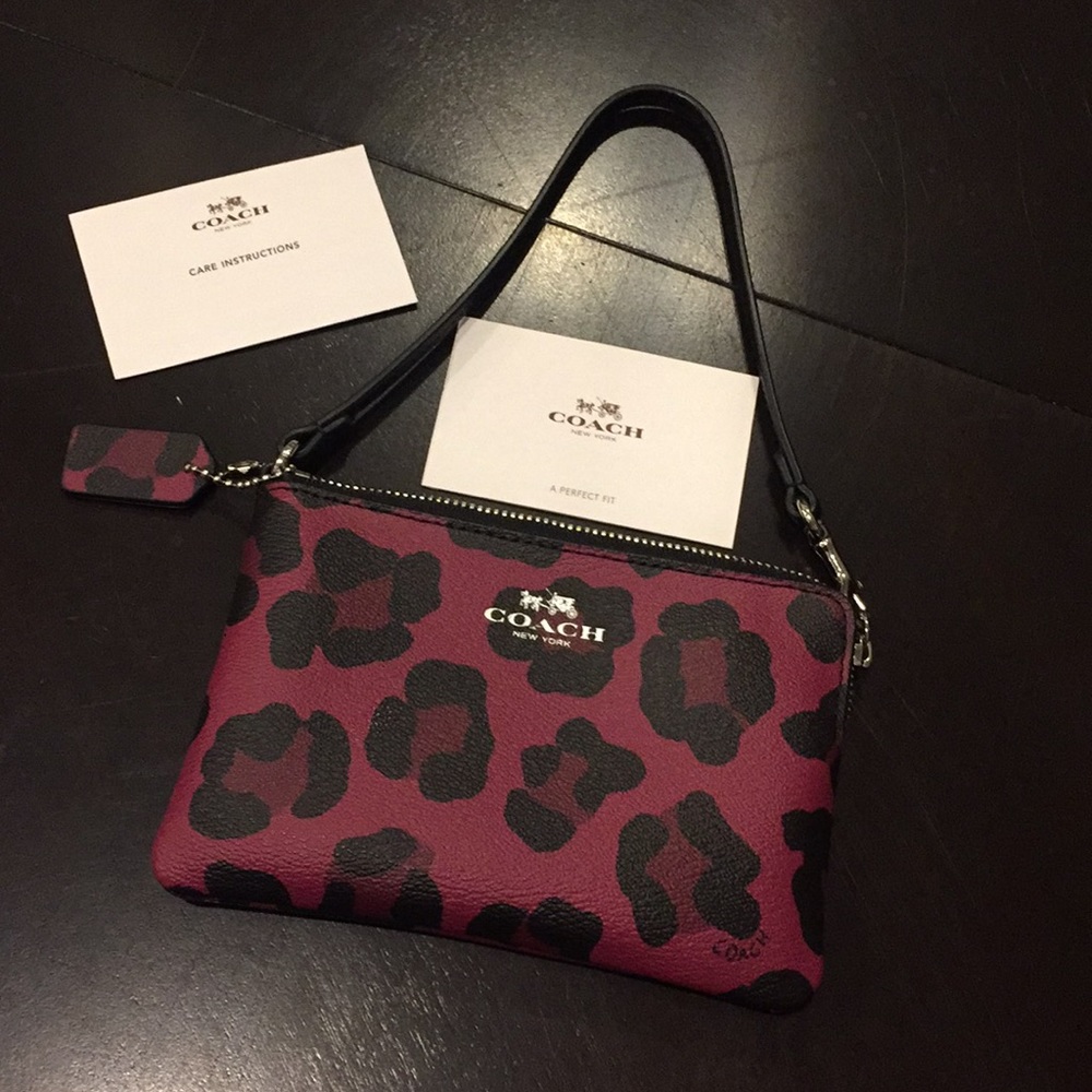 Coach wristlet new